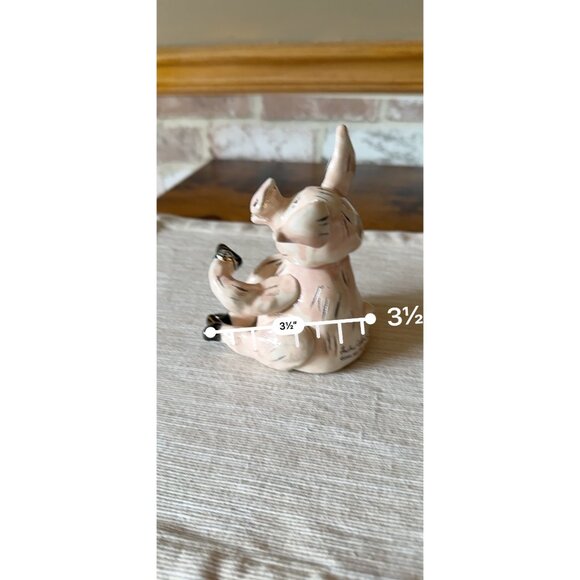 Heather Goldminc Ceramic Pig Music Box Plays Hickory Dickory Dock Blue Sky 2001 - Picture 15 of 16